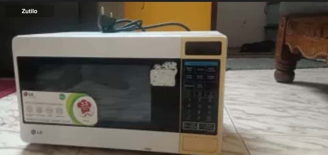 LG Microwave Oven - 20L