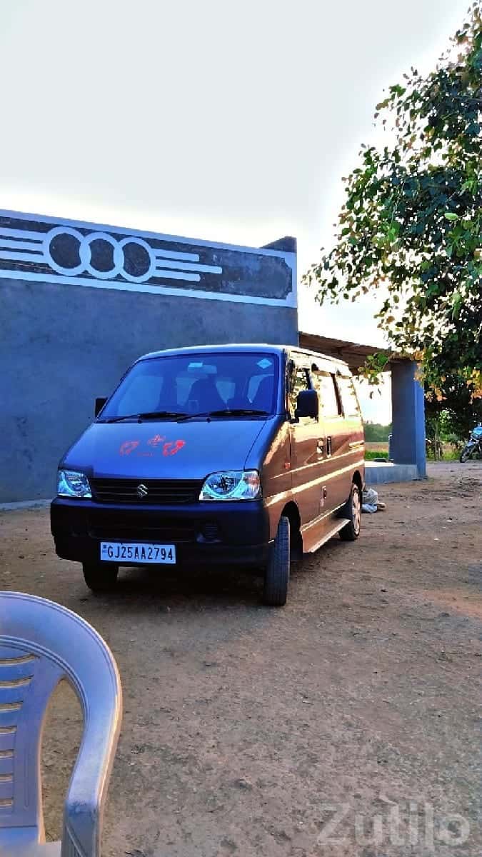 Maruti Suzuki Eeco Grey Family Van
