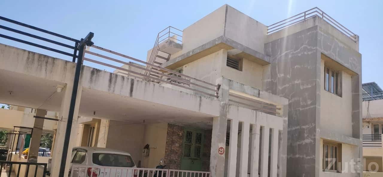 Spacious 3 BHK Bungalow for Sale Anand
