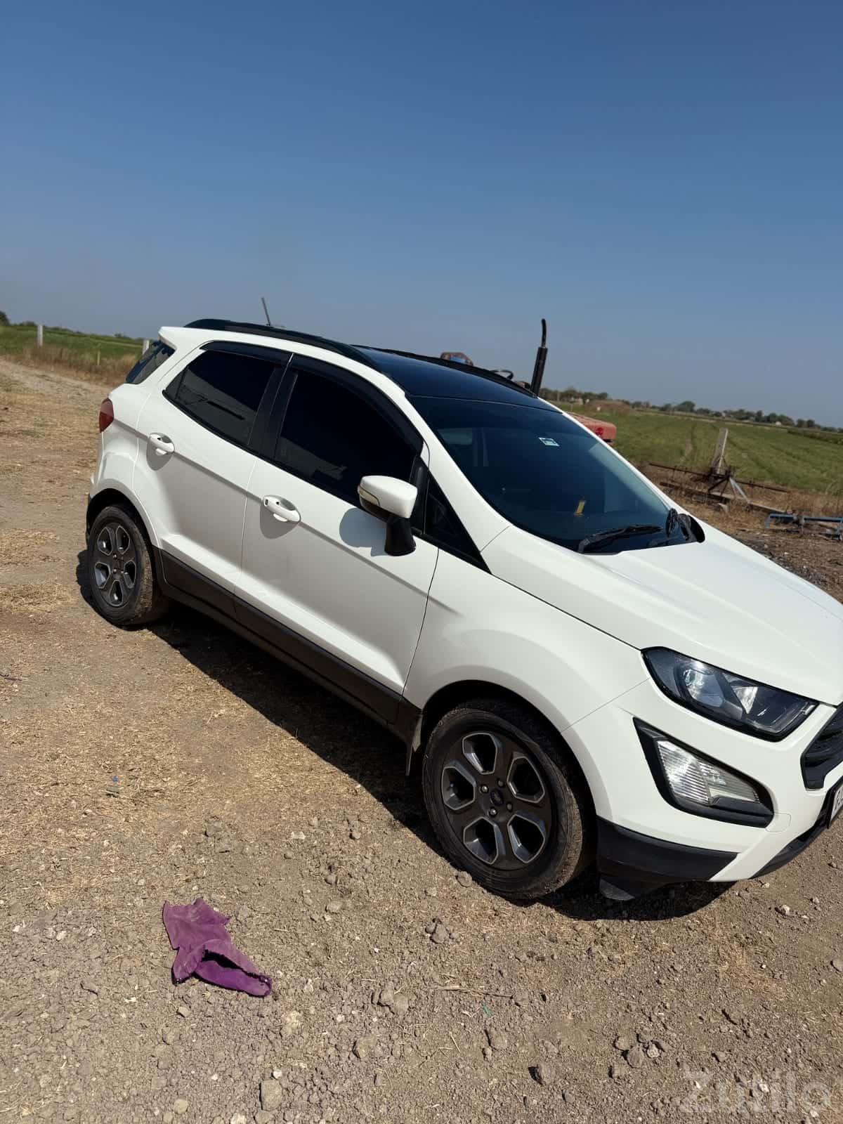 Ford EcoSport, titanium S  top model sunroof cruise control model- 07/10/2019