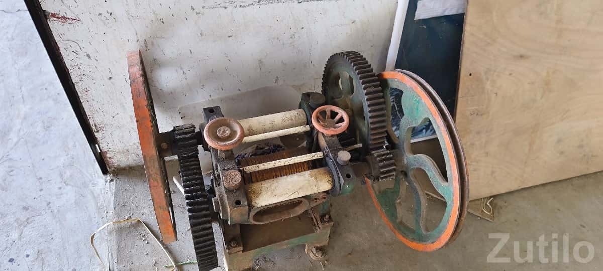 Used Sugarcane Crusher Machine with Motor