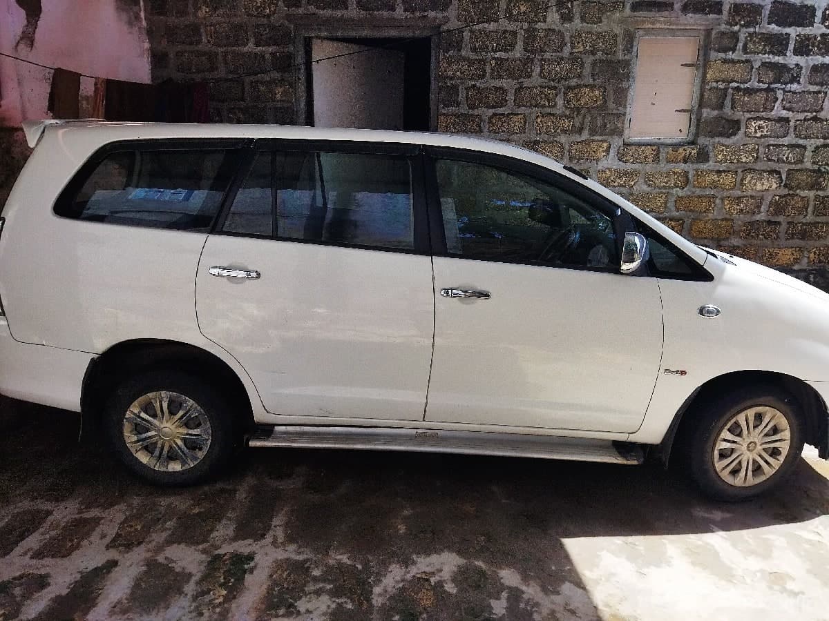 ઇનોવા image 2