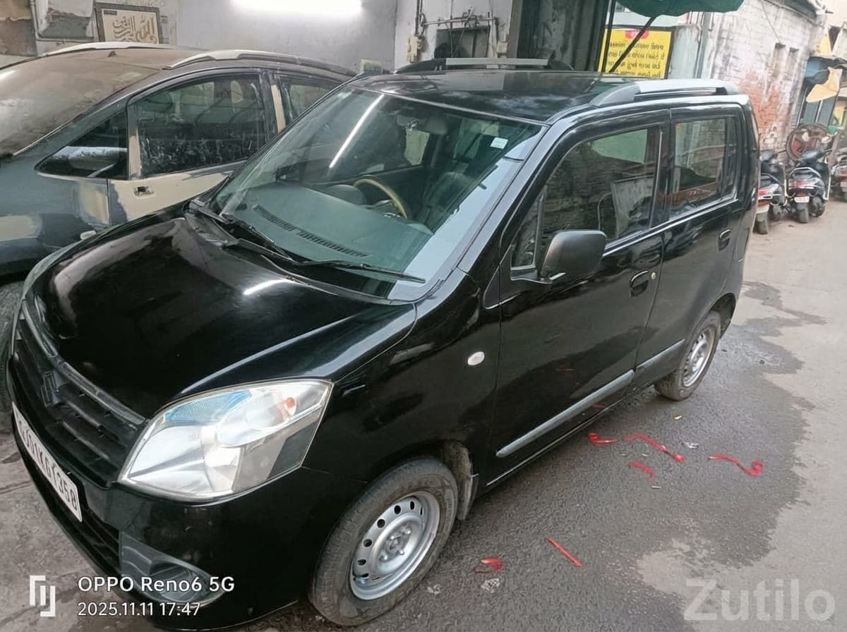 Black Maruti WagonR Used Petrol Car image 4