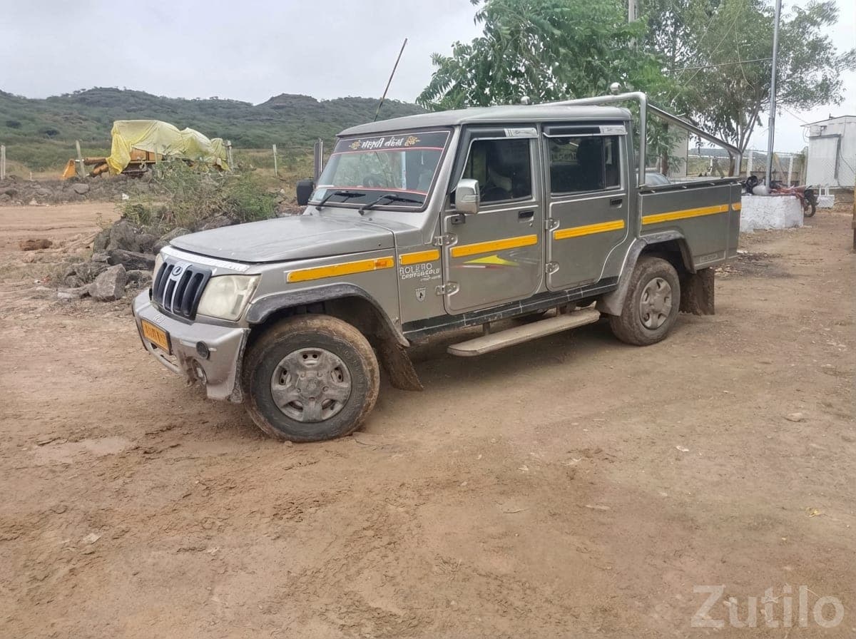 Mahindra Bolero Camper Grey Pickup