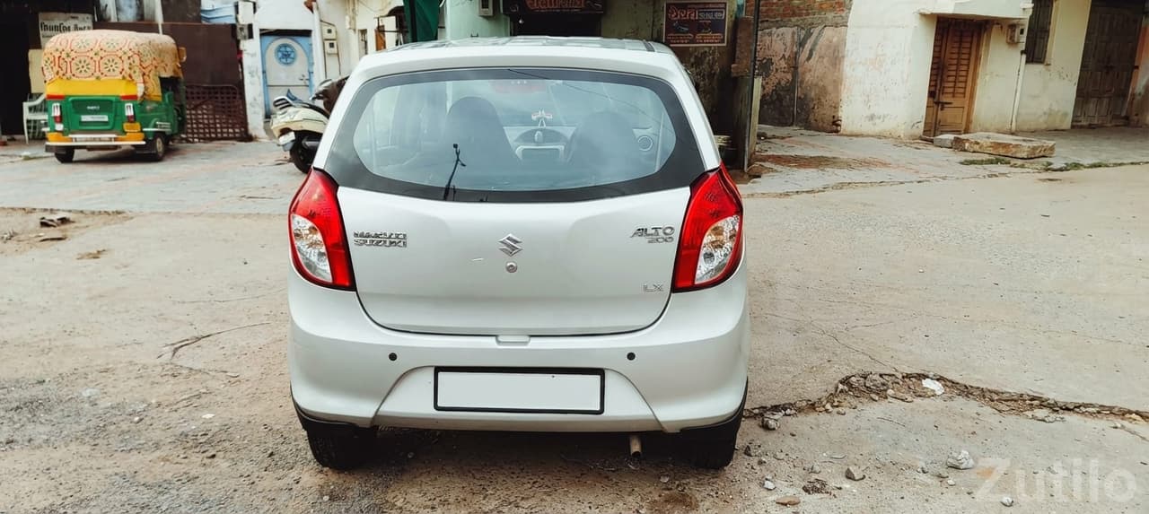 Maruti Suzuki Alto 800 LX – White Hatchback image 1