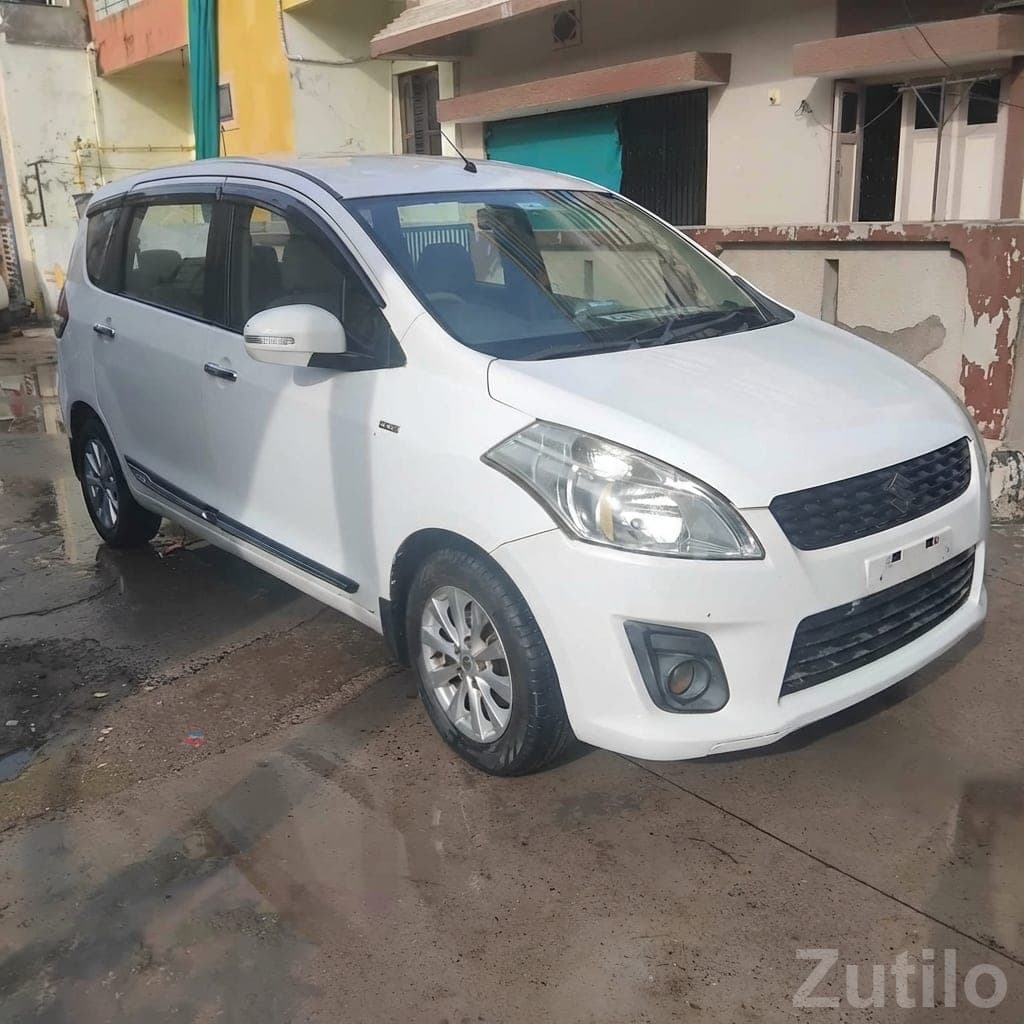 White Maruti Suzuki Ertiga MPV image 4