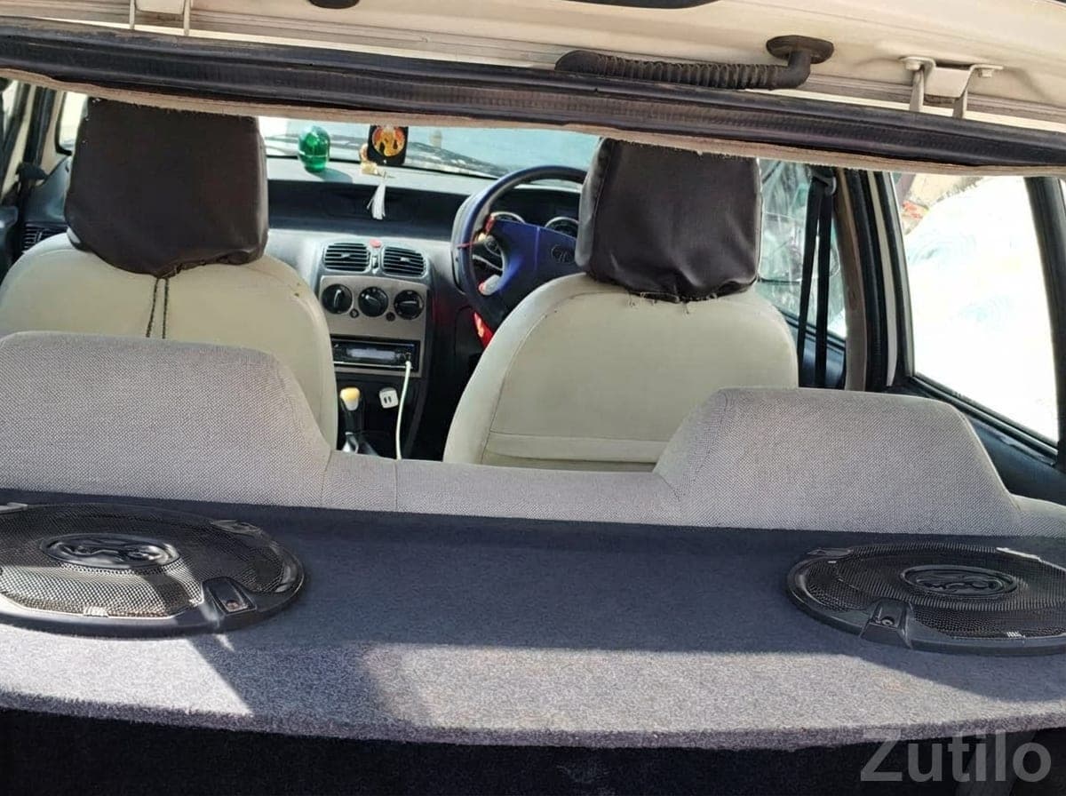 Compact Hatchback with Music System image 1