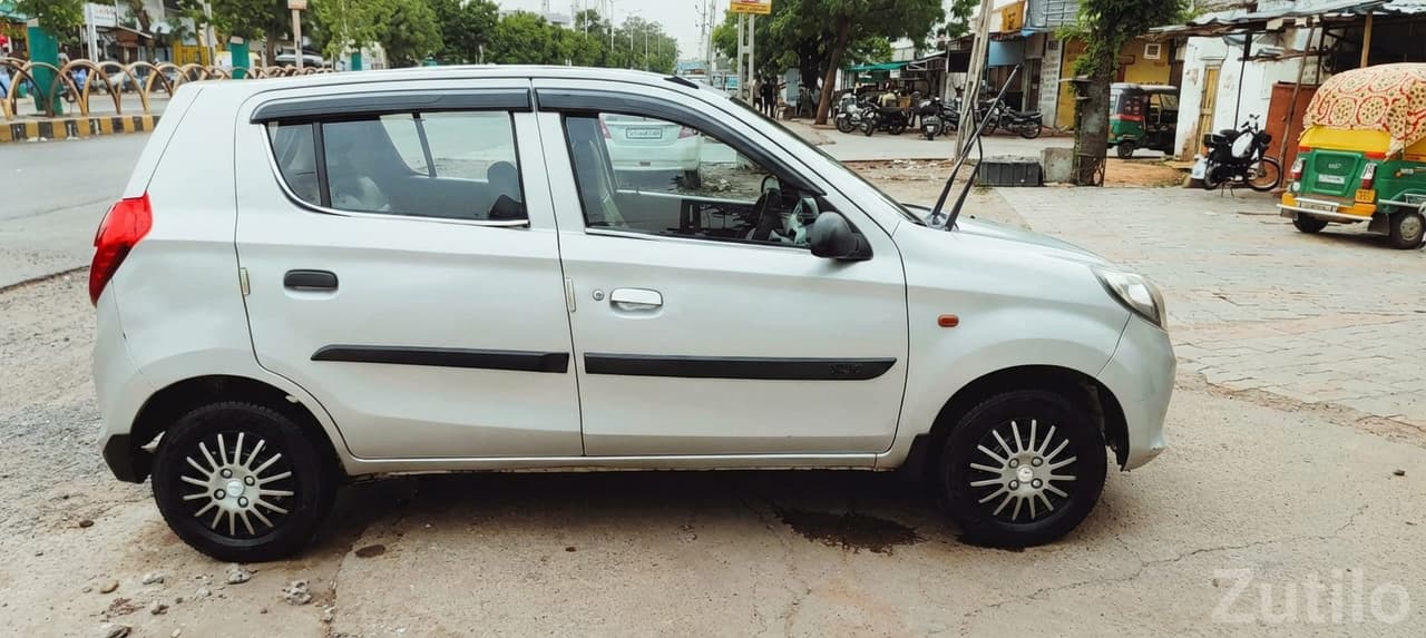 Maruti Alto 800 White Used Car image 3