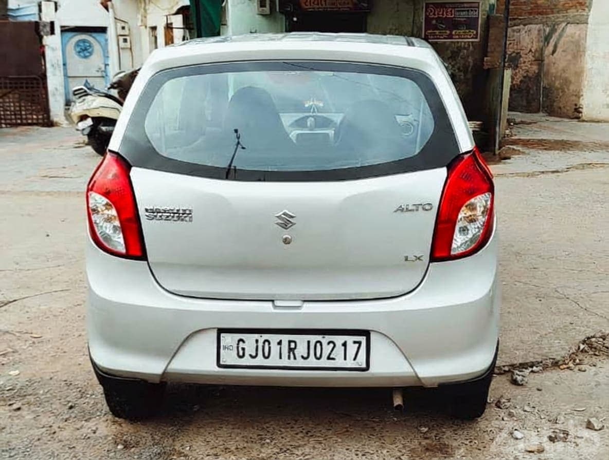 Maruti Alto 800 White Used Car image 4