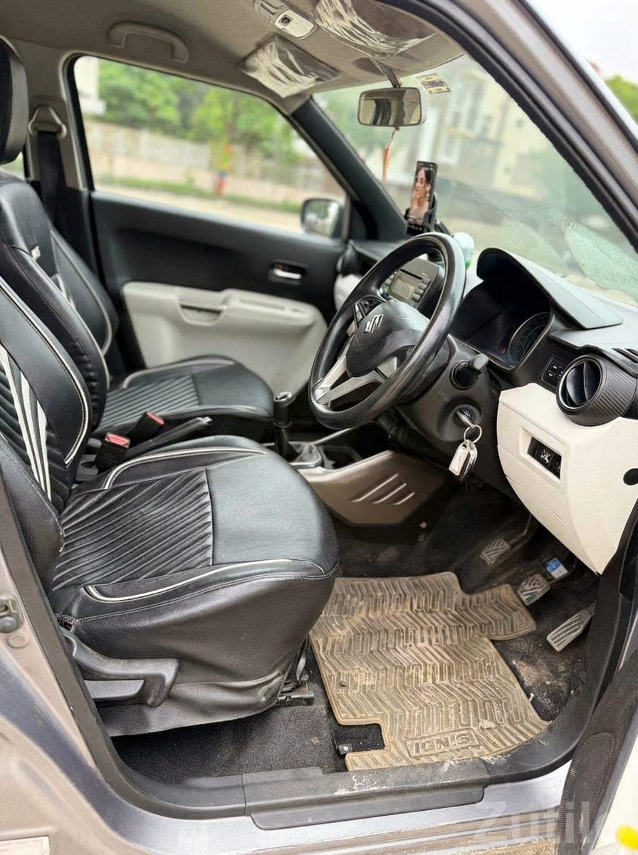 Maruti Ignis with Premium Black Interior