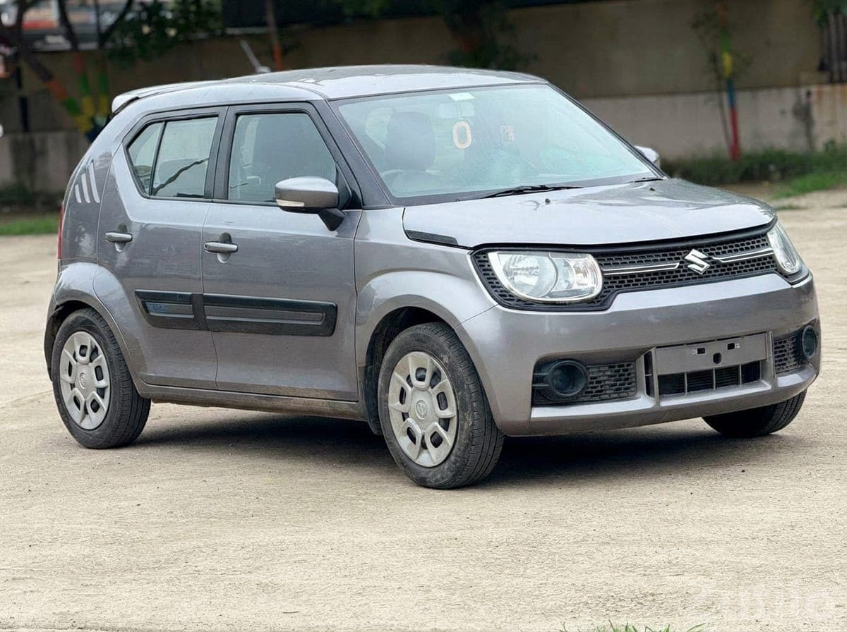 Maruti Ignis with Premium Black Interior image 2