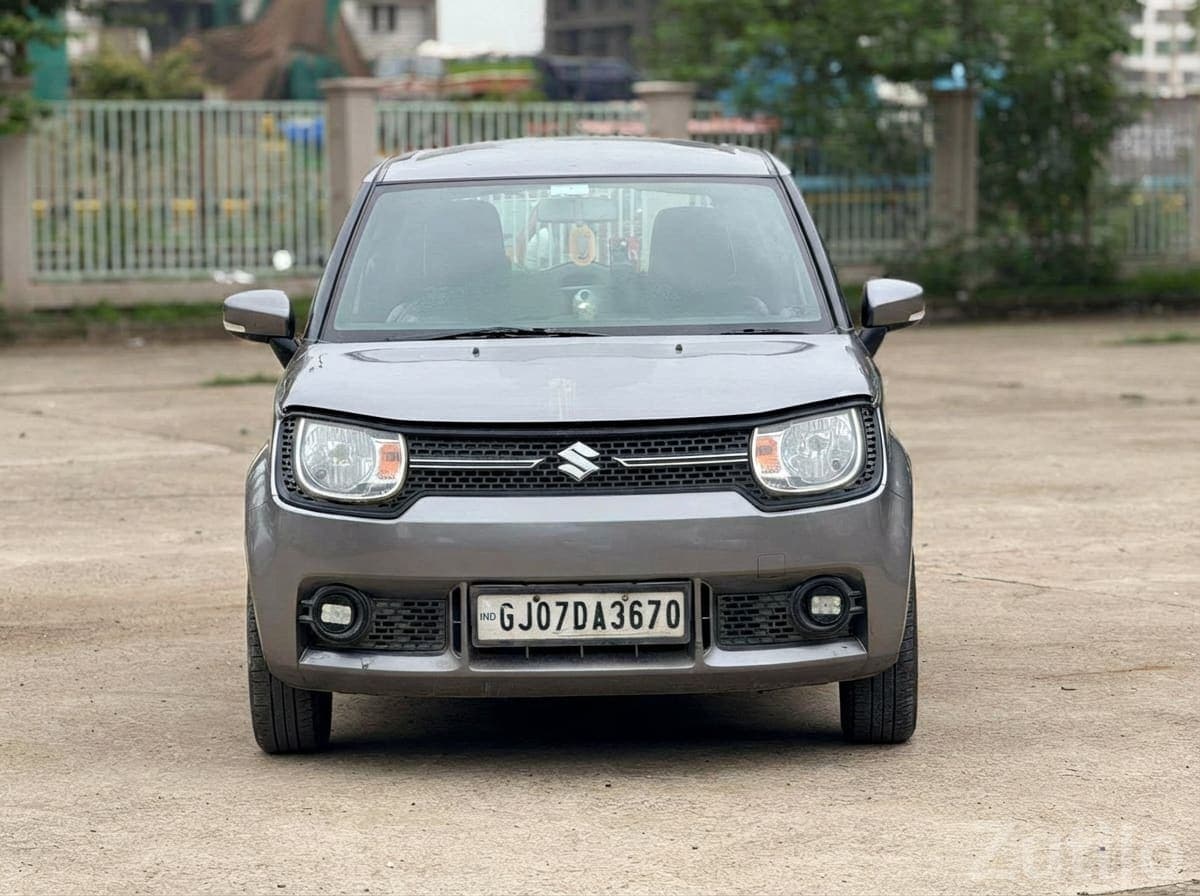 Maruti Ignis with Premium Black Interior image 4
