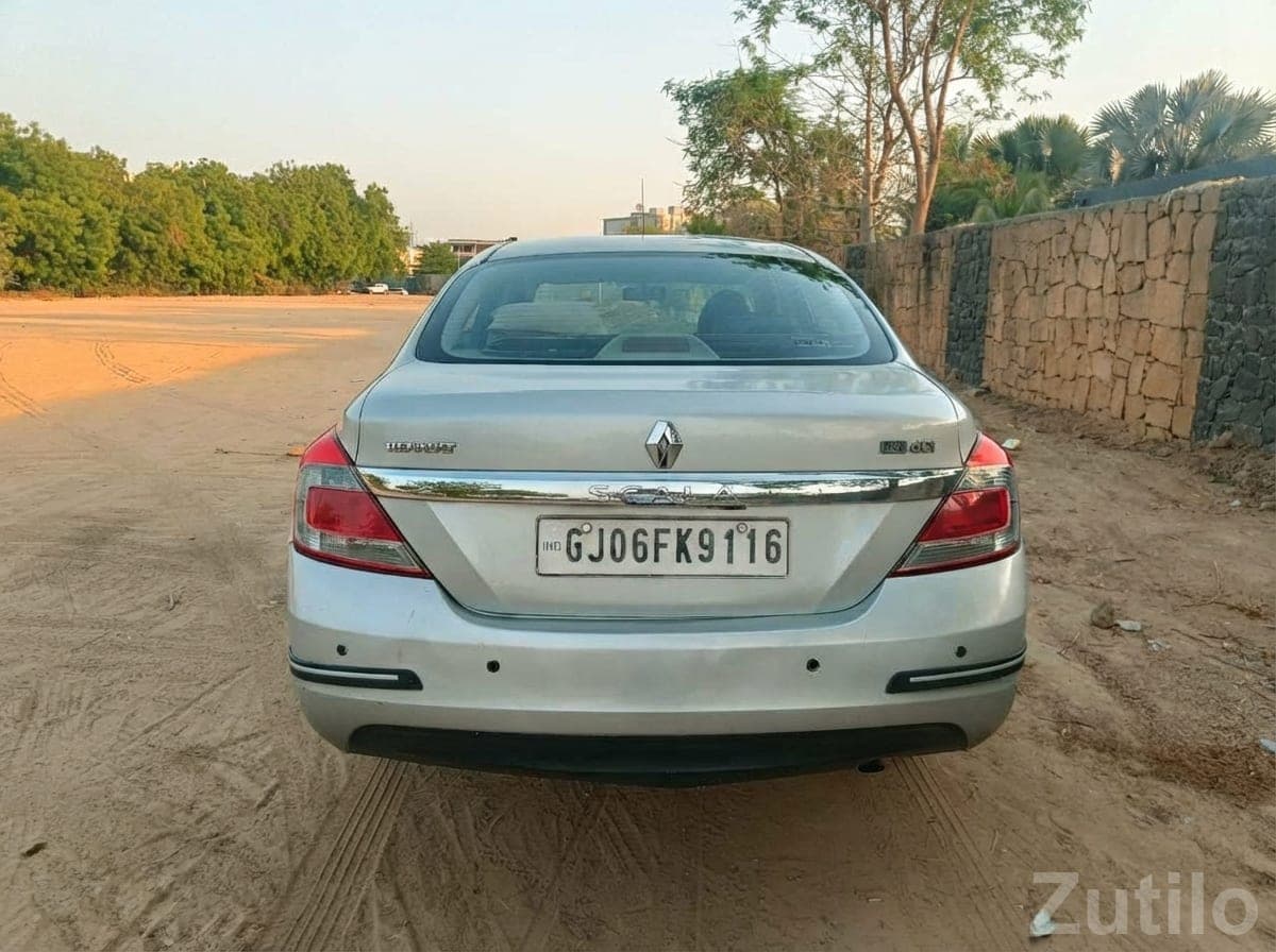 Renault Scala Silver Sedan Car image 1