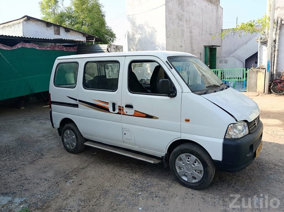 Eco Star White Family Van Car image 3