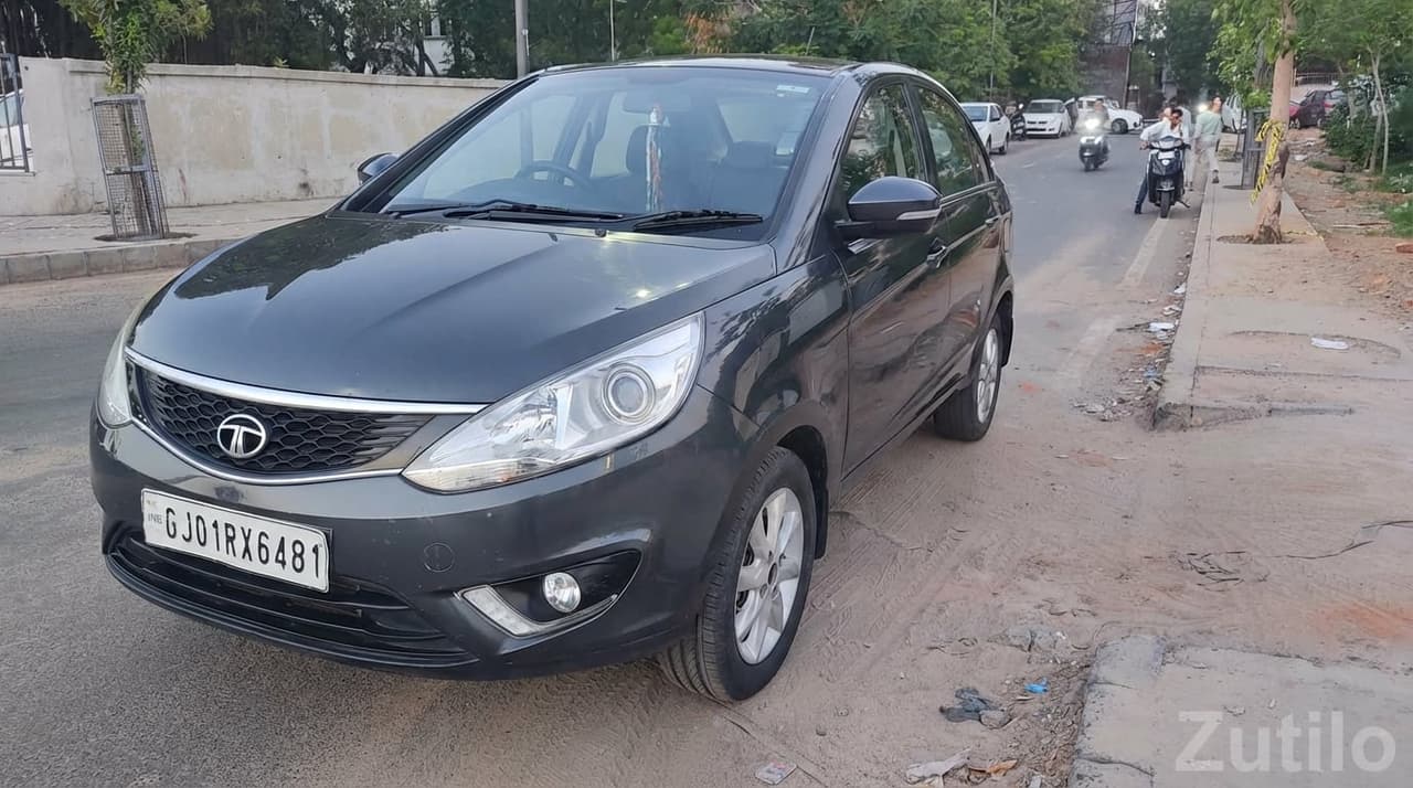 Tata Zest Grey Sedan in Good Condition image 3