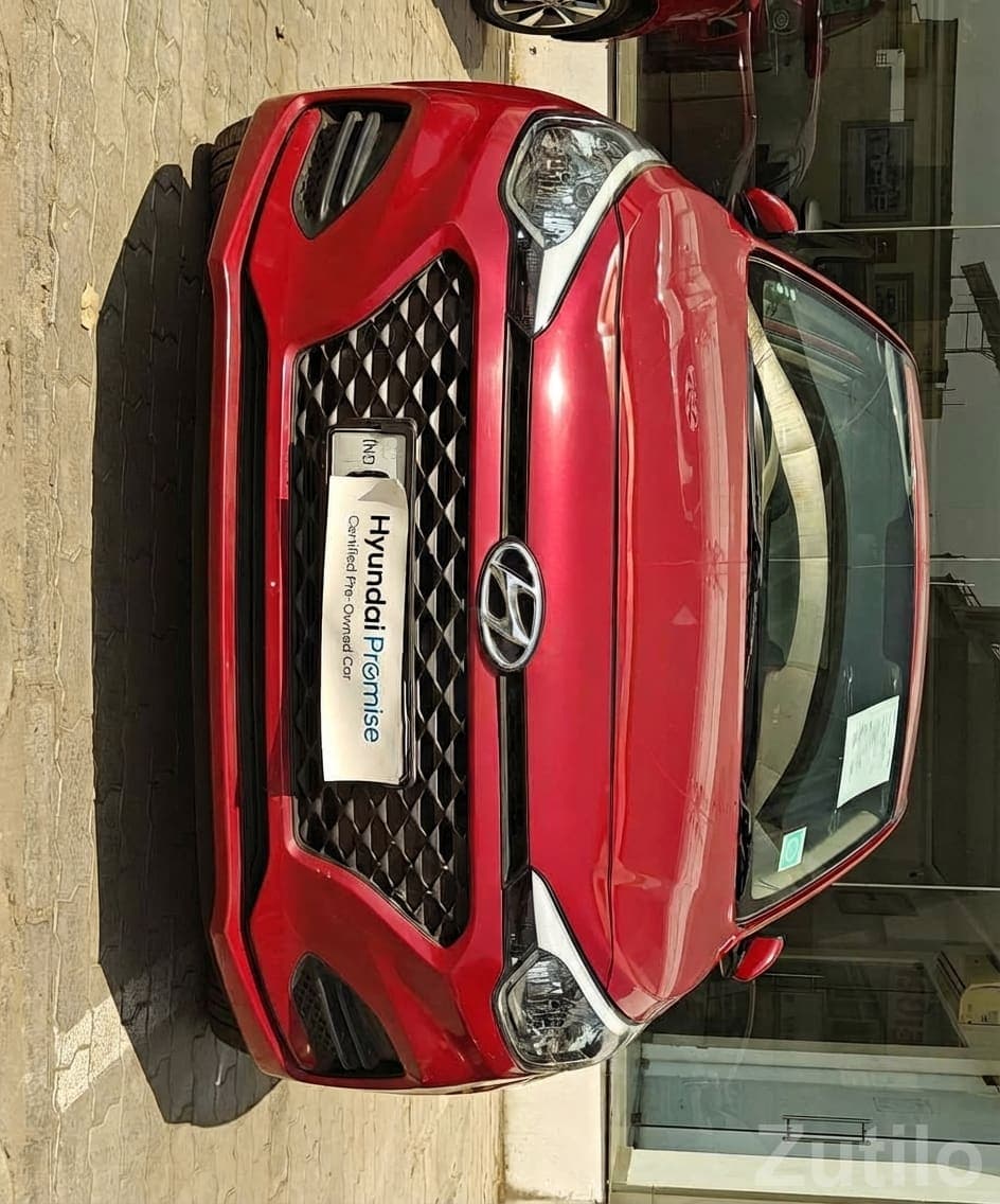 Red Hyundai i20 Sporty Hatchback image 2