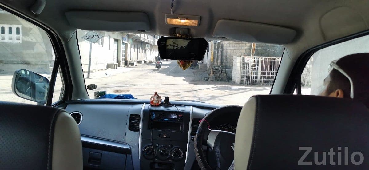 Maruti Suzuki Wagon R Silver Family Car image 3