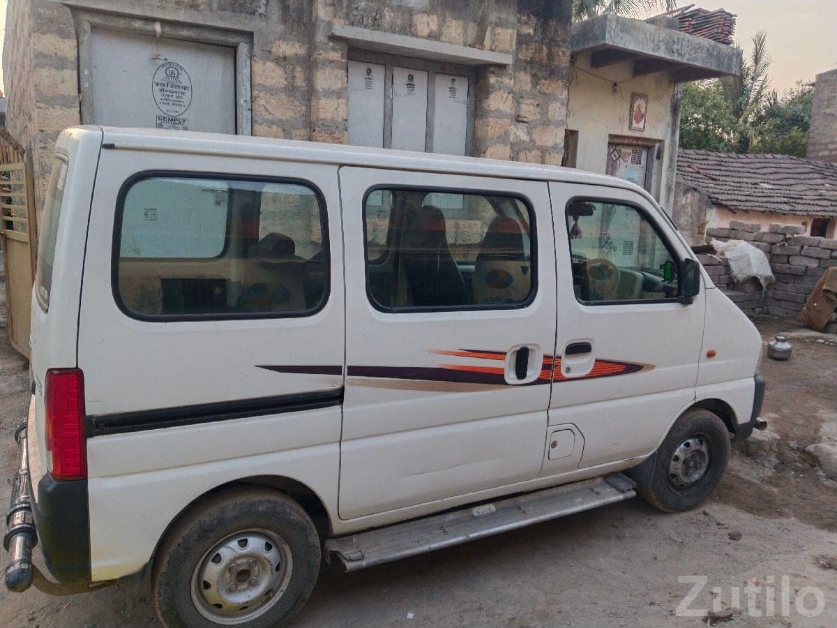 Maruti Suzuki Eco Van – White Family Car image 2
