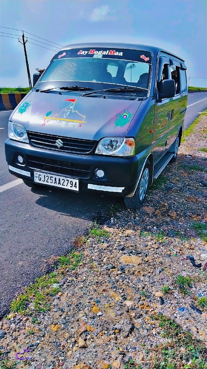 Maruti Suzuki Eeco Grey Family Van image 2