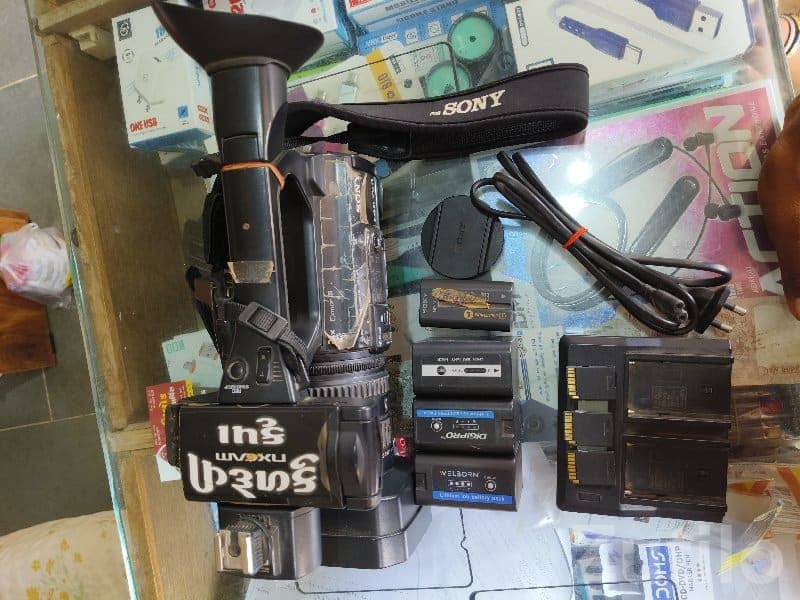 Sony NX100 HD Video Camera Full Kit image 3