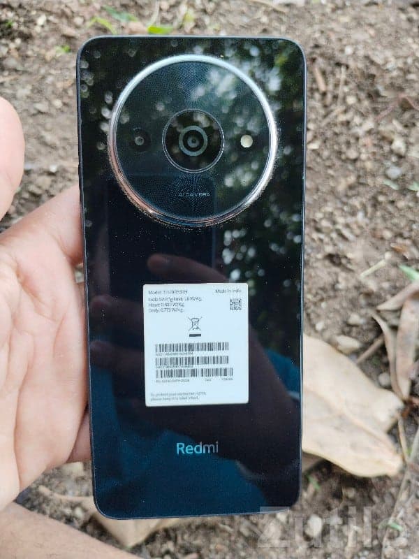 Redmi A3 Black With Ring Camera Design image 3
