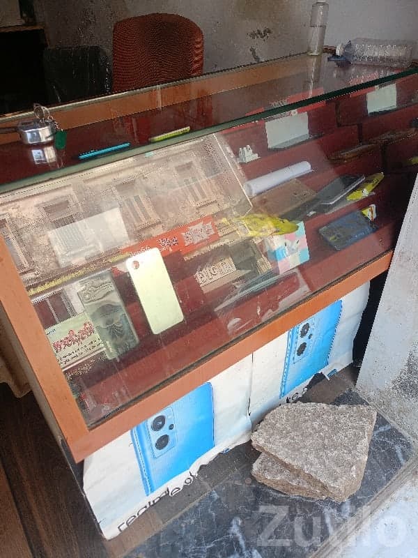 Glass Mobile Display Counter Table