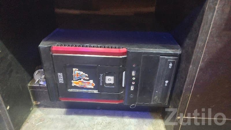 LG Desktop PC with Monitor & Keyboard image 2