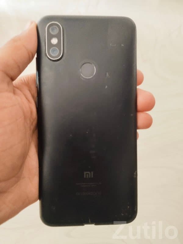 Used Black Android Touchscreen Mobile image 2