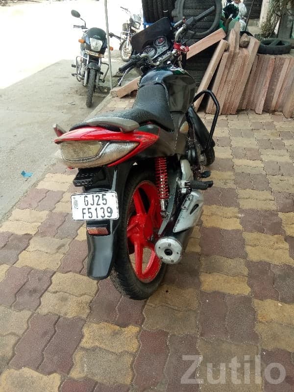 Hero Honda CBZ 2011 Used Bike image 2
