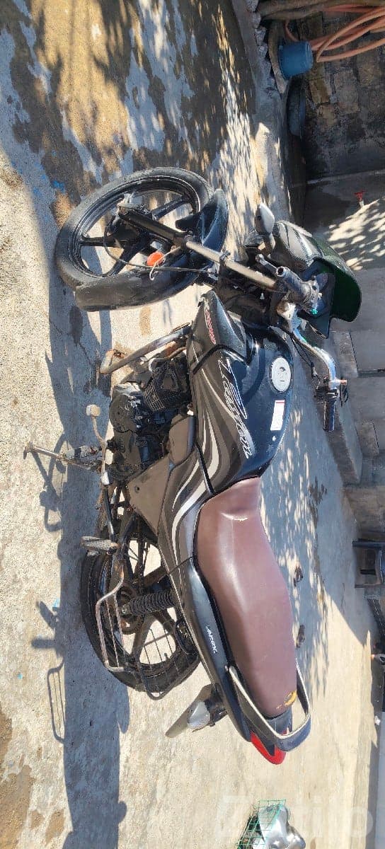 Used Hero commuter bike 2014 model image 2