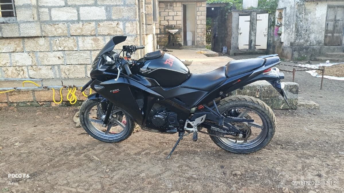 Honda CBR 2013 Used Bike for Sale image 3