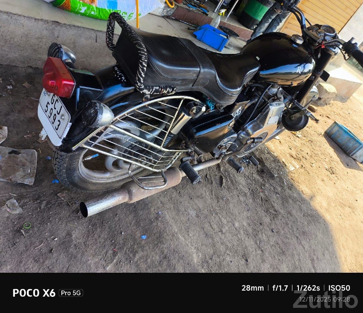 1989 Royal Enfield Bullet Bike image 2