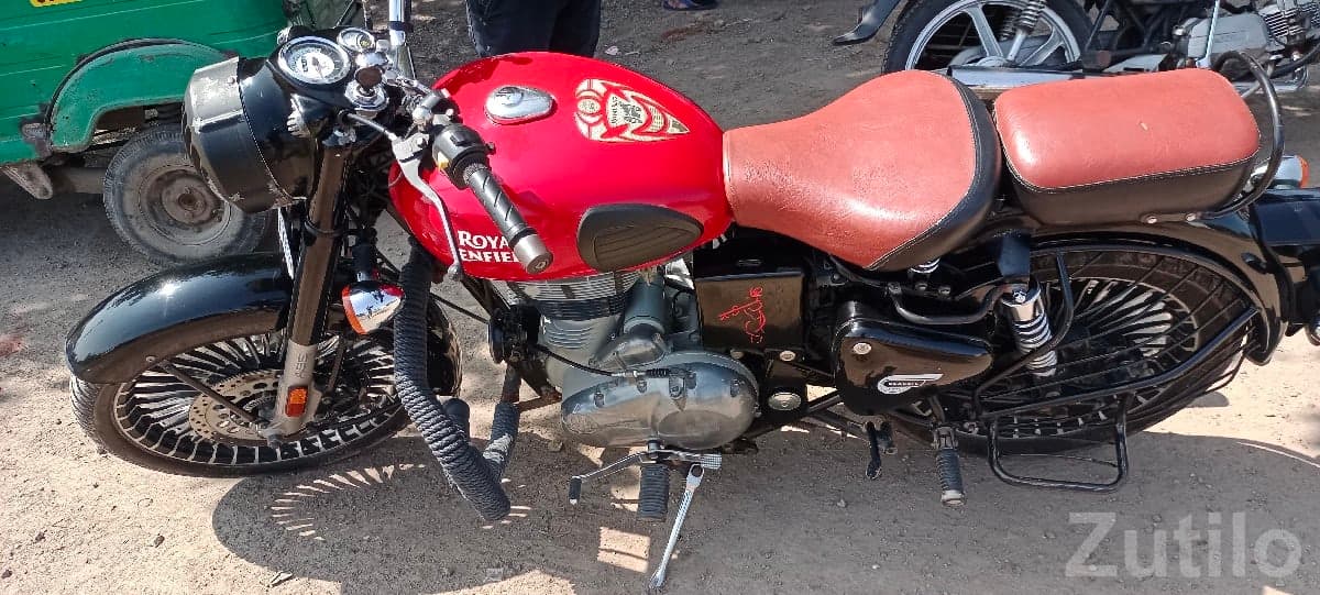 Royal Enfield Bullet Classic 2020 Bike image 2