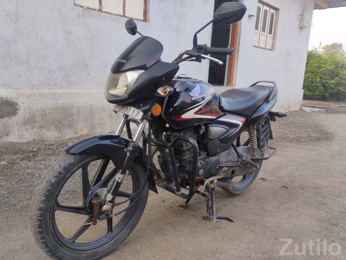 Honda CB Shine 2015 Used Bike image 2