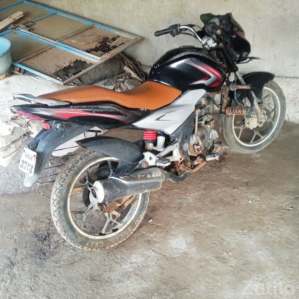 2013 Bajaj Discover used bike for sale image 2