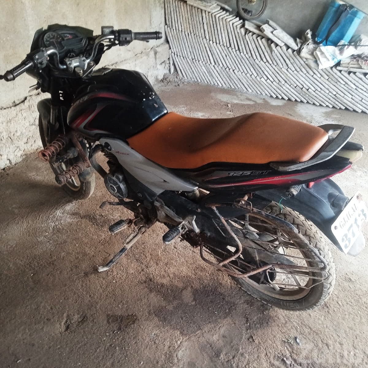 2013 Bajaj Discover used bike for sale image 3