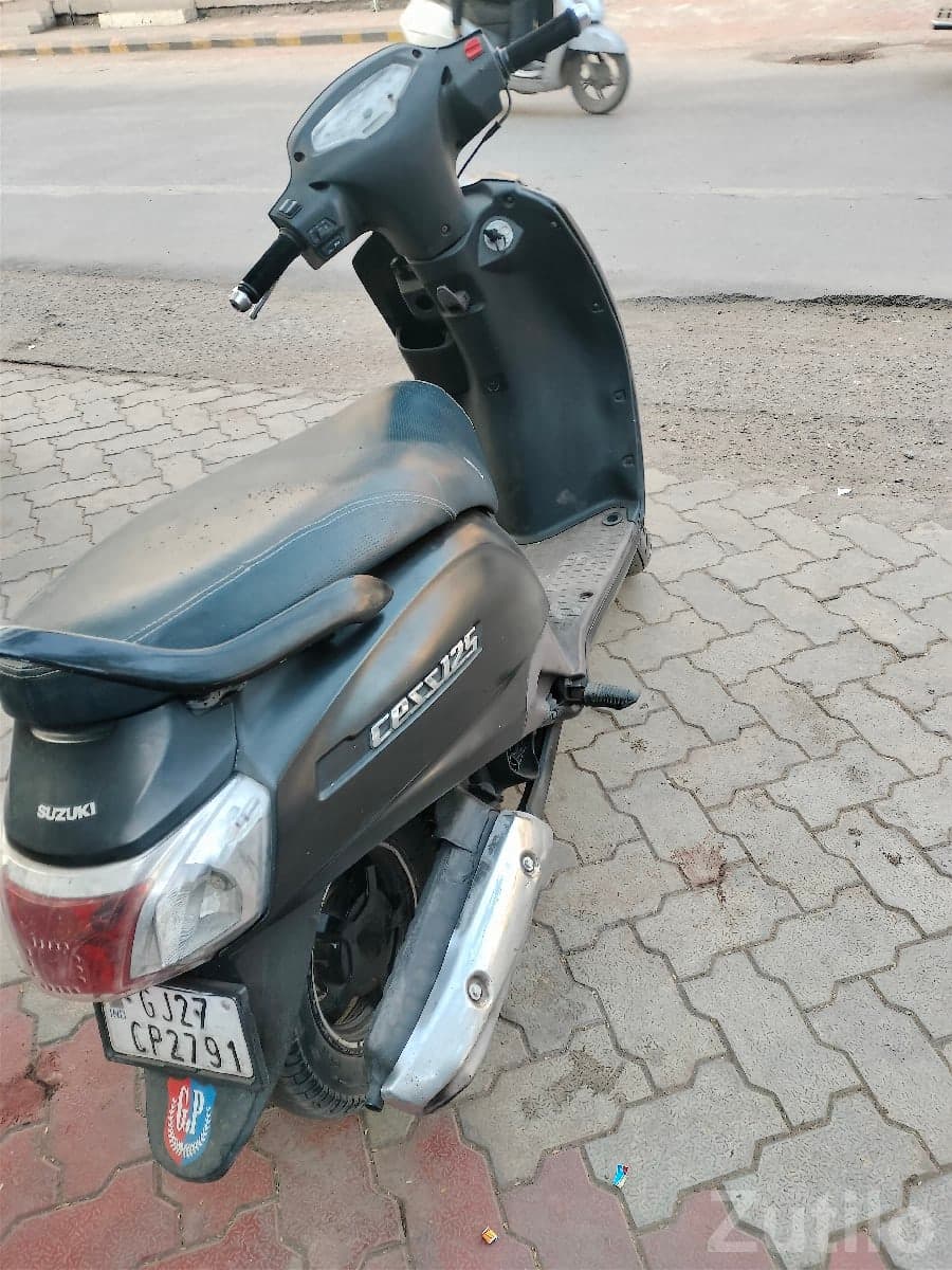 2019 Suzuki Scooter for Sale image 3