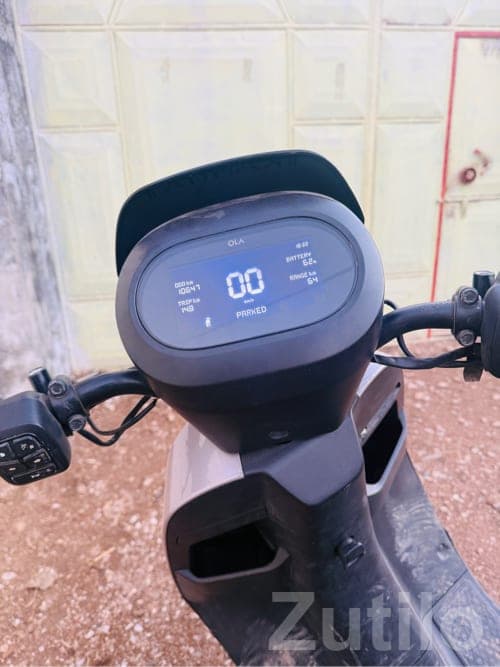 Ola S1X+ Electric Scooter in Top Condition image 1