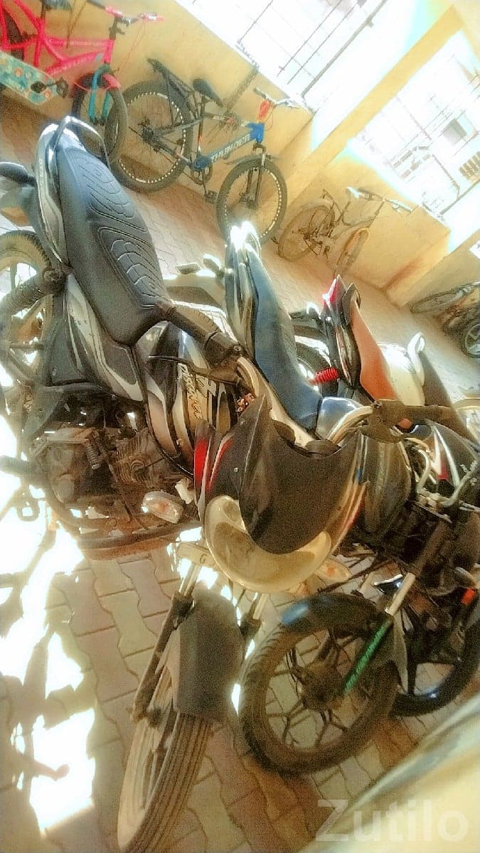 Bajaj Discover 2012 Used Bike image 2