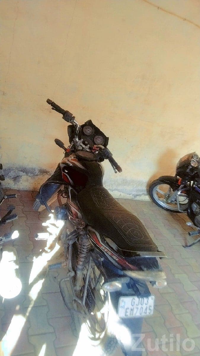 Bajaj Discover 2012 Used Bike image 3