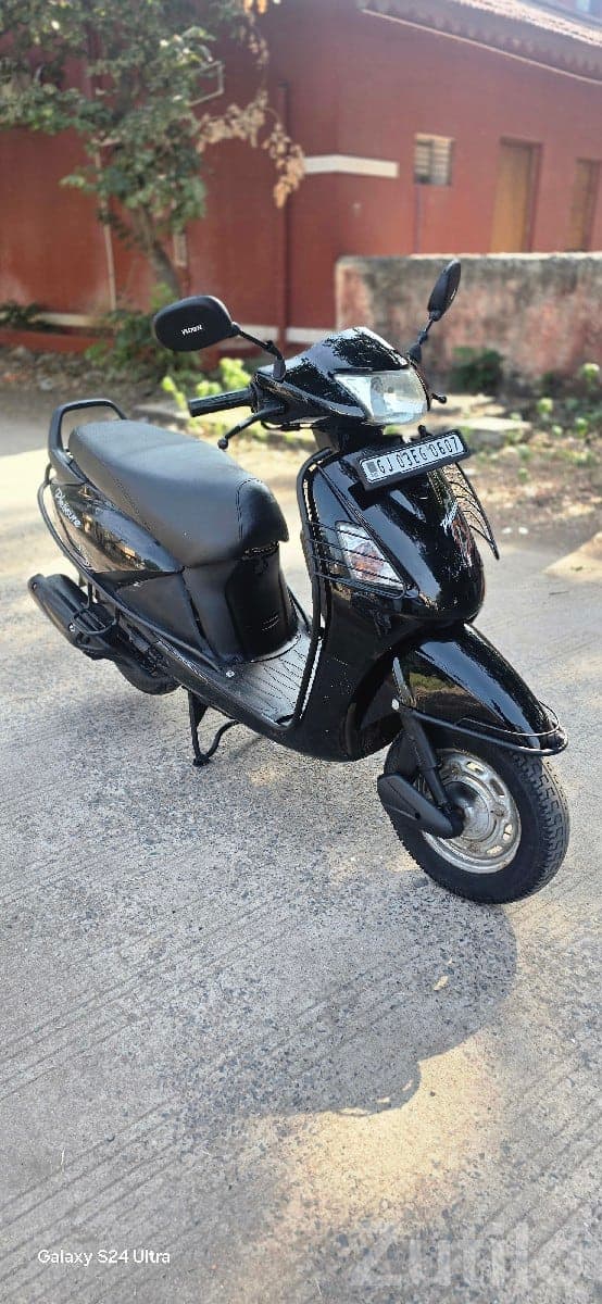 Hero Pleasure 2011 Scooter for Sale image 3