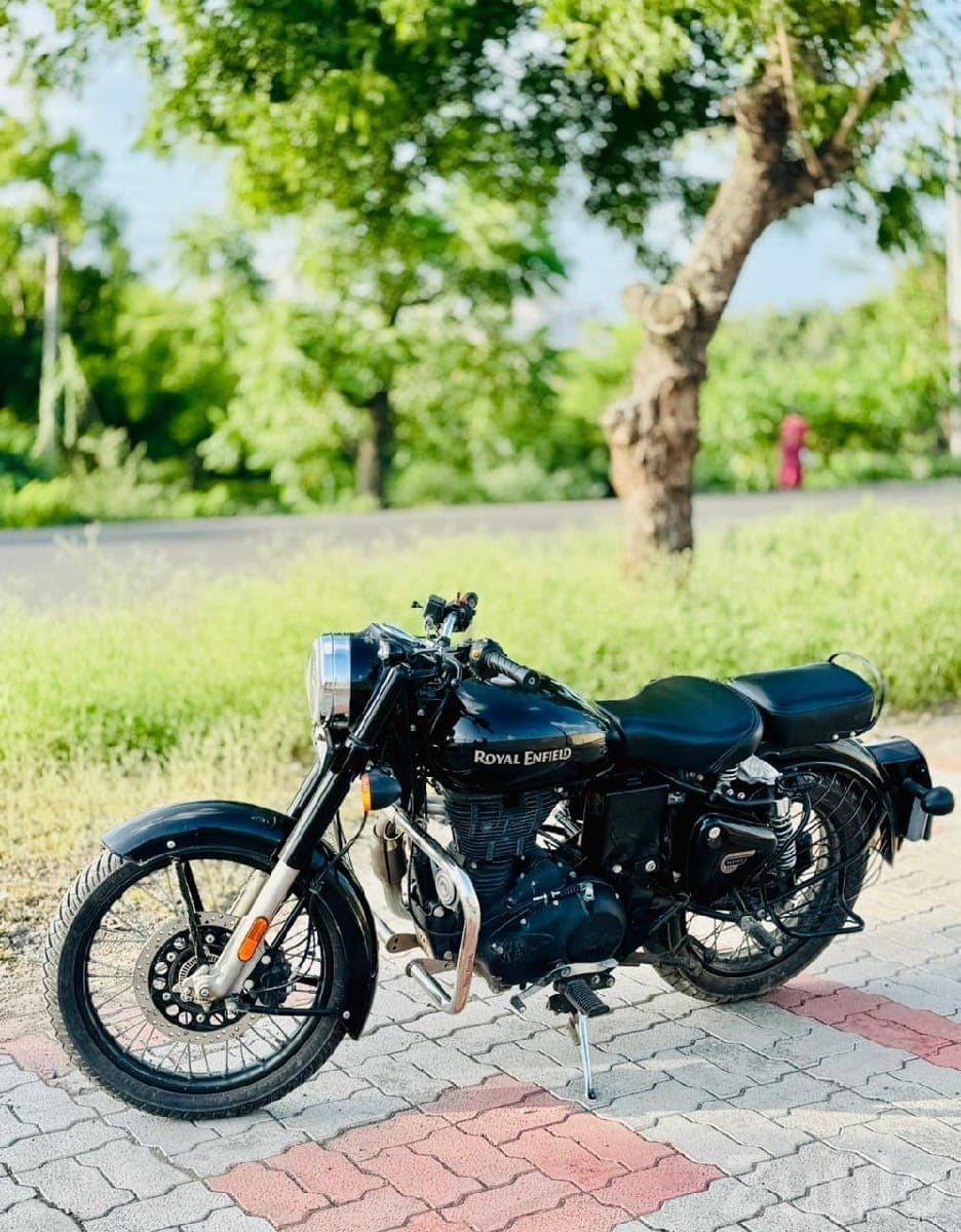 Royal Enfield Classic 350 2021 Bike image 2