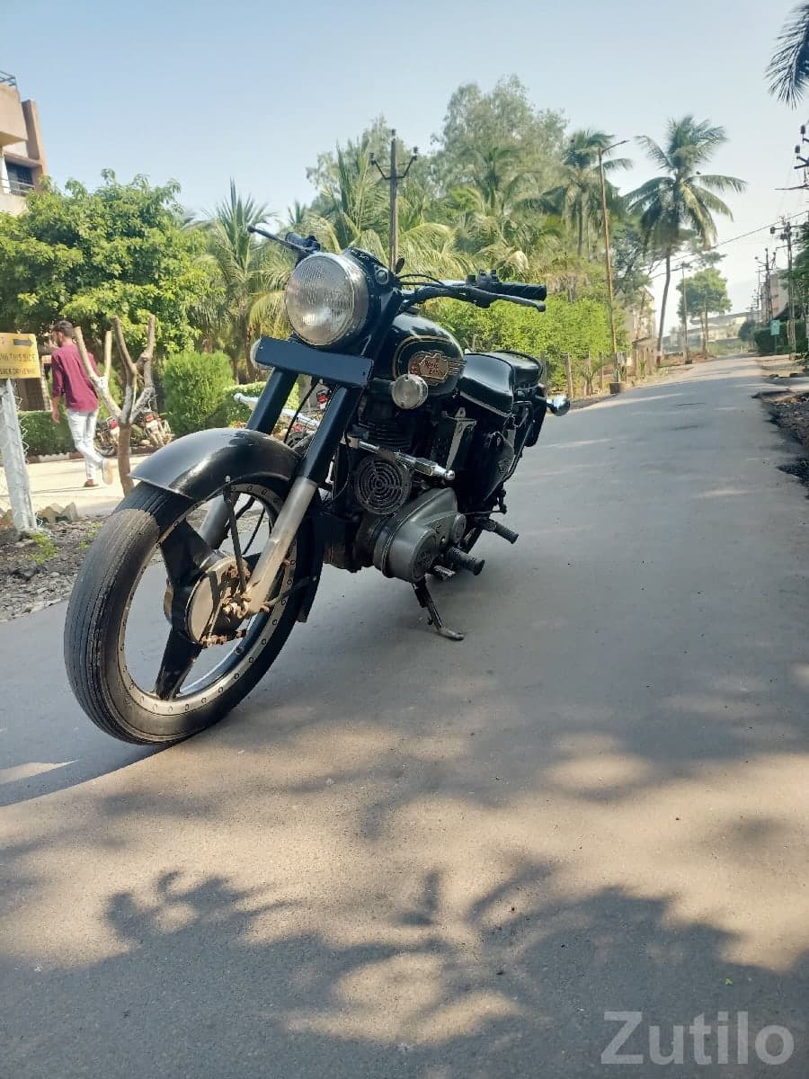 Royal Enfield Bullet 2001 Model Bike