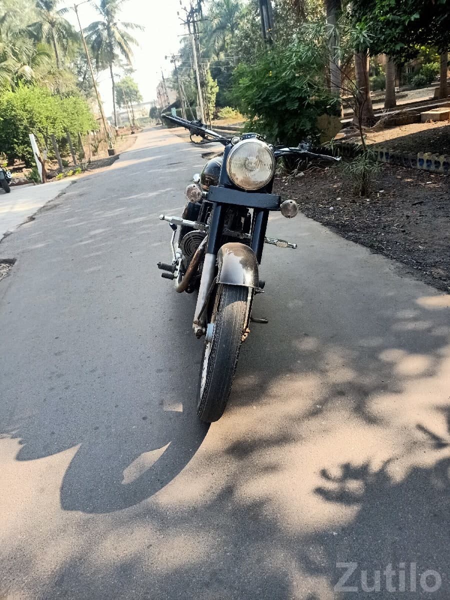 Royal Enfield Bullet 2001 Model Bike image 2