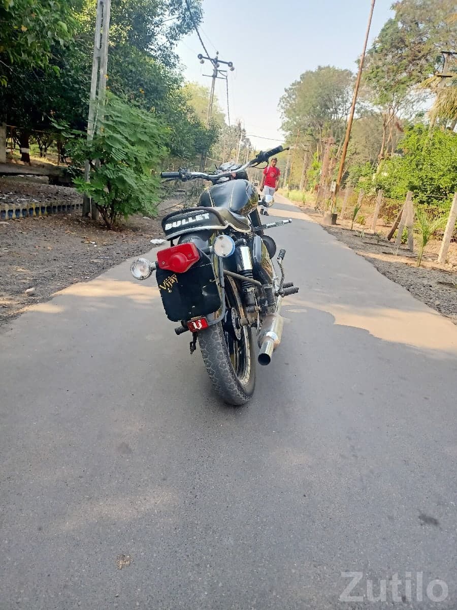 Royal Enfield Bullet 2001 Model Bike image 3