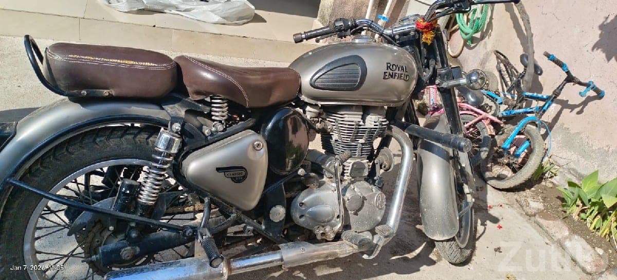Royal Enfield Classic 350 2019 Bullet image 3