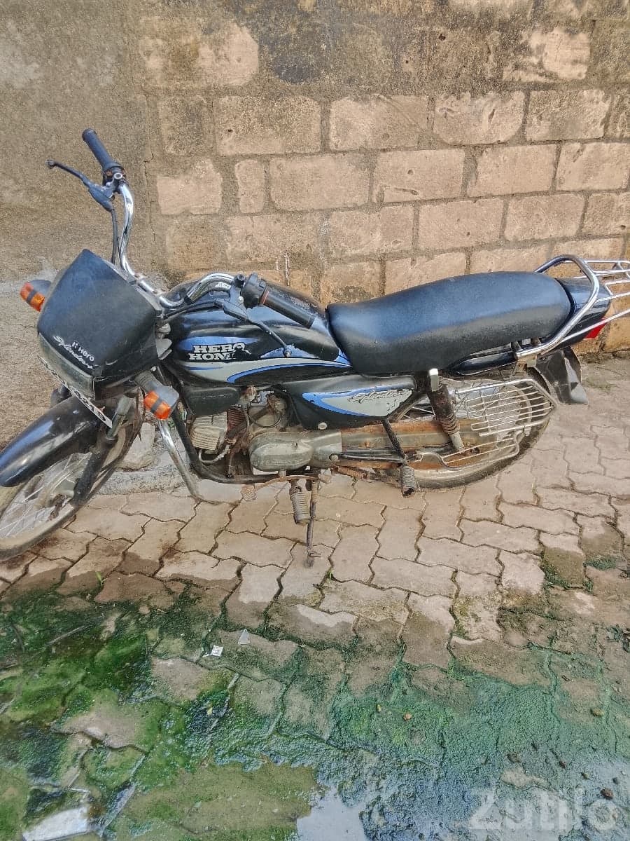 Hero Splendor 2010 Used Bike image 2