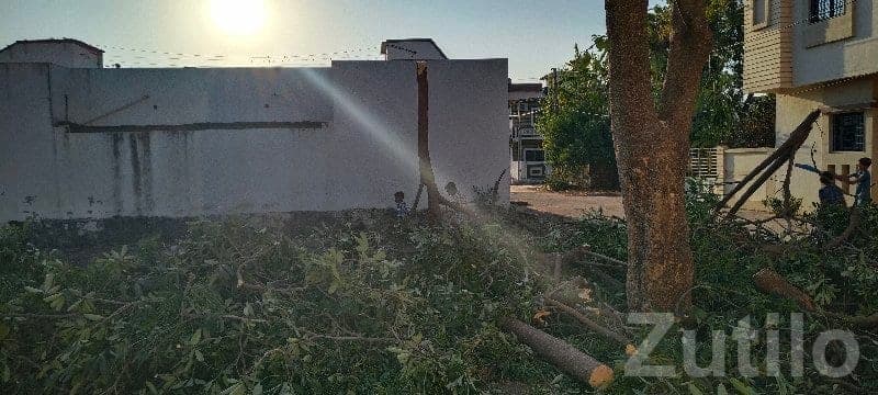 1080 Sqft Corner Plot for Sale Bhanvad image 2