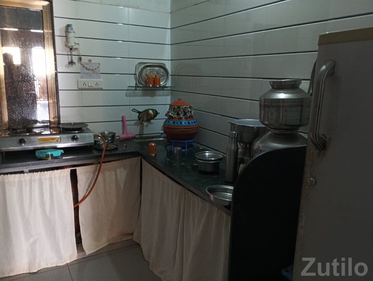 2 Floor House for Sale in Kutiyana