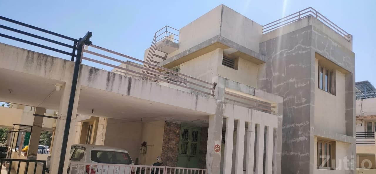 Spacious 3 BHK Bungalow for Sale Anand